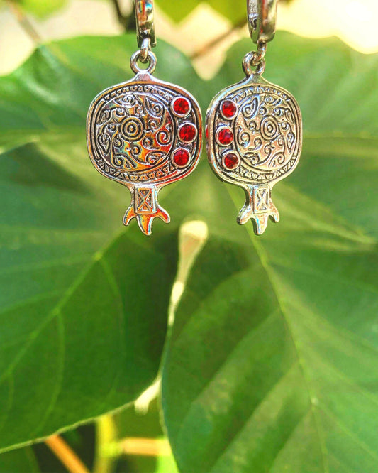 Brincos Rubí Talismã de Poder