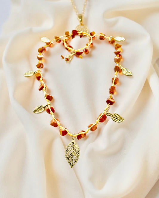 Colar Força Vital em Jaspe Vermelho com Pingentes Silver